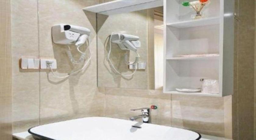 Shell Baoshan District Songbin Road Subway Station Hotel Shanghai